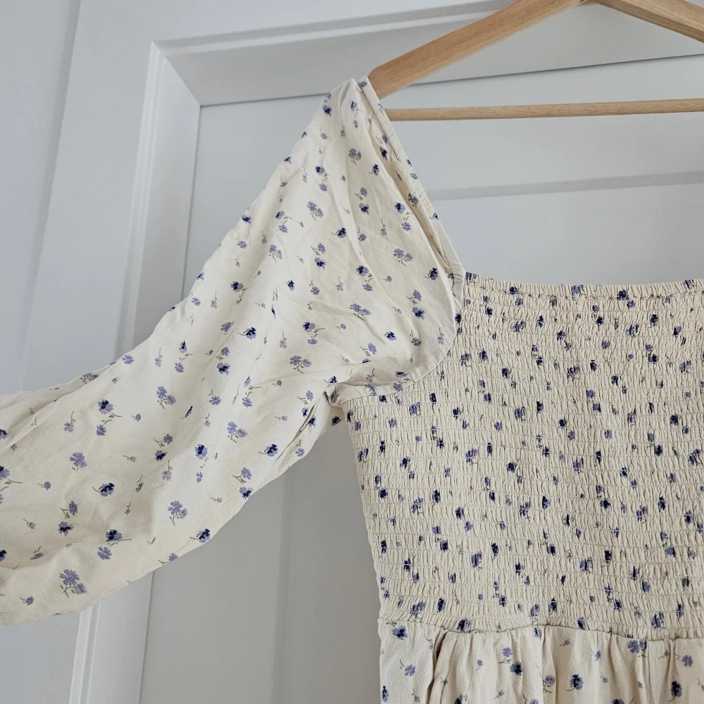 American Eagle Outfitters Cream Floral Romper - Picture 4 of 6